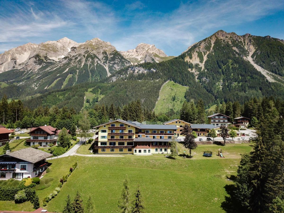 Mountain View Apartment Ramsau am Dachstein Bagian luar foto